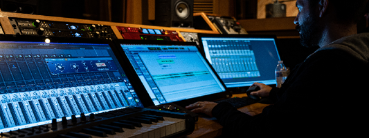 What Does Dual Display Bring To Music Composers?